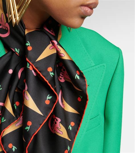 gucci printed silk scarf top